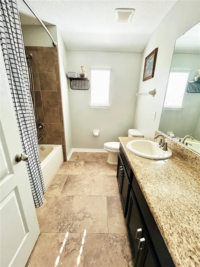 1033 Fountain Coin Loop Orlando FL 32828
