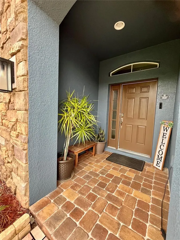 1033 Fountain Coin Loop Orlando FL 32828