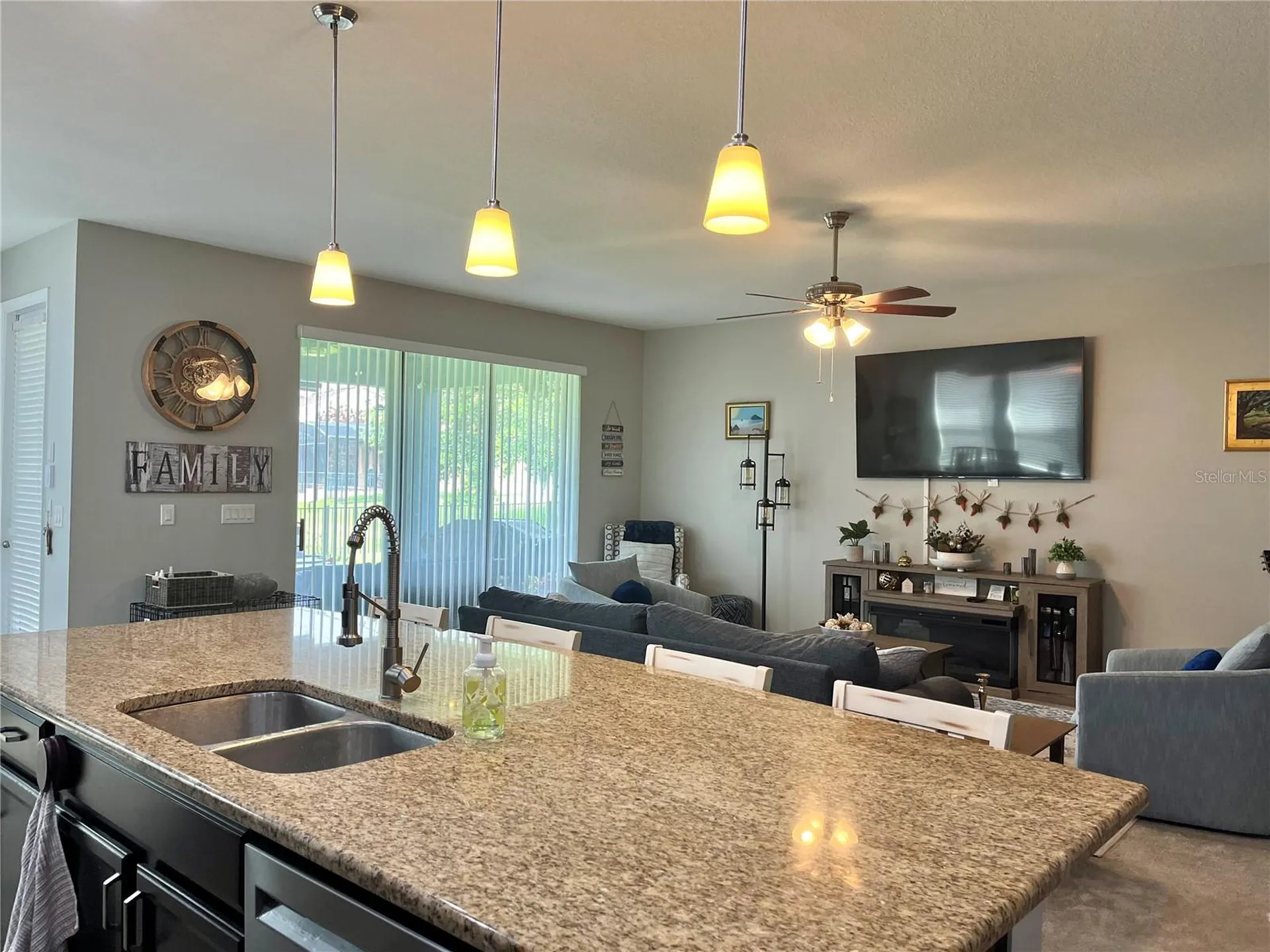 1033 Fountain Coin Loop Orlando FL 32828