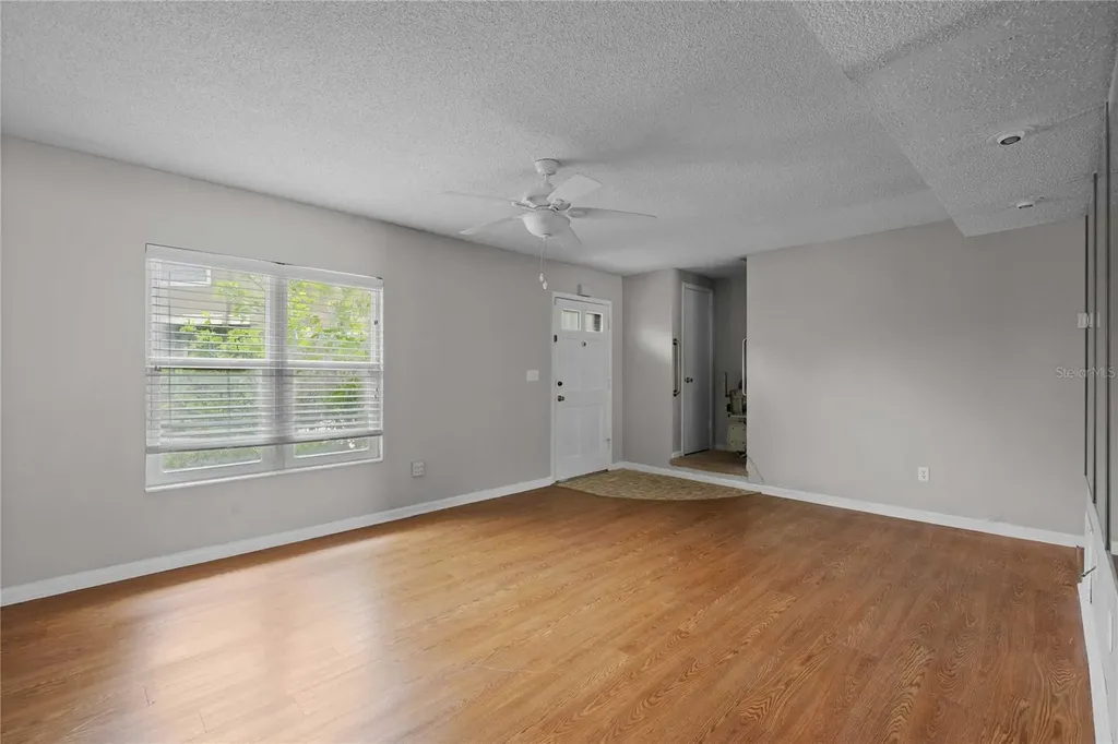 7635 Deleon Court Tampa FL 33615