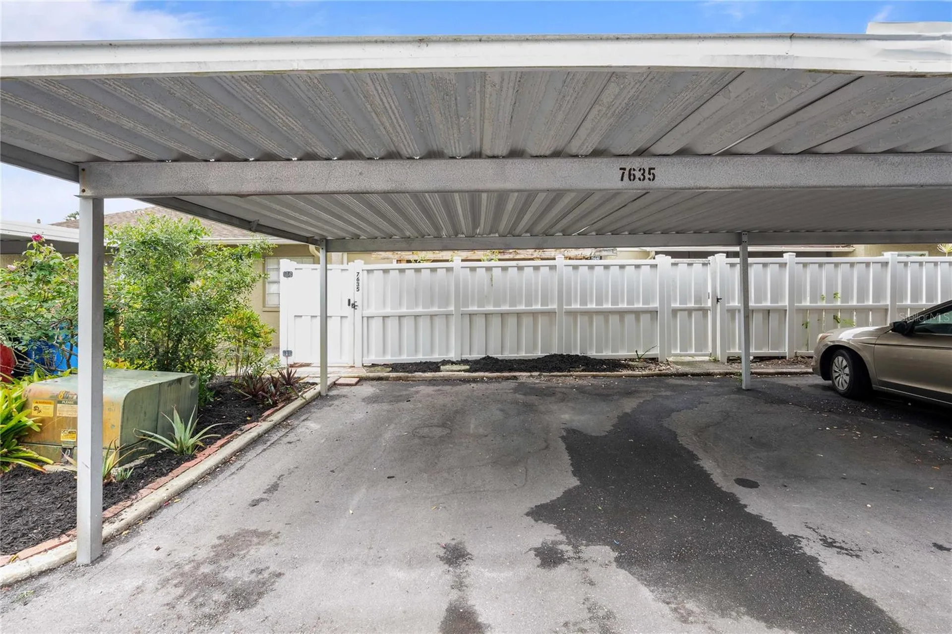 7635 Deleon Court Tampa FL 33615