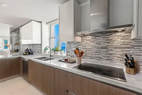25 Muñoz Rivera Avenue San Juan PR 00901