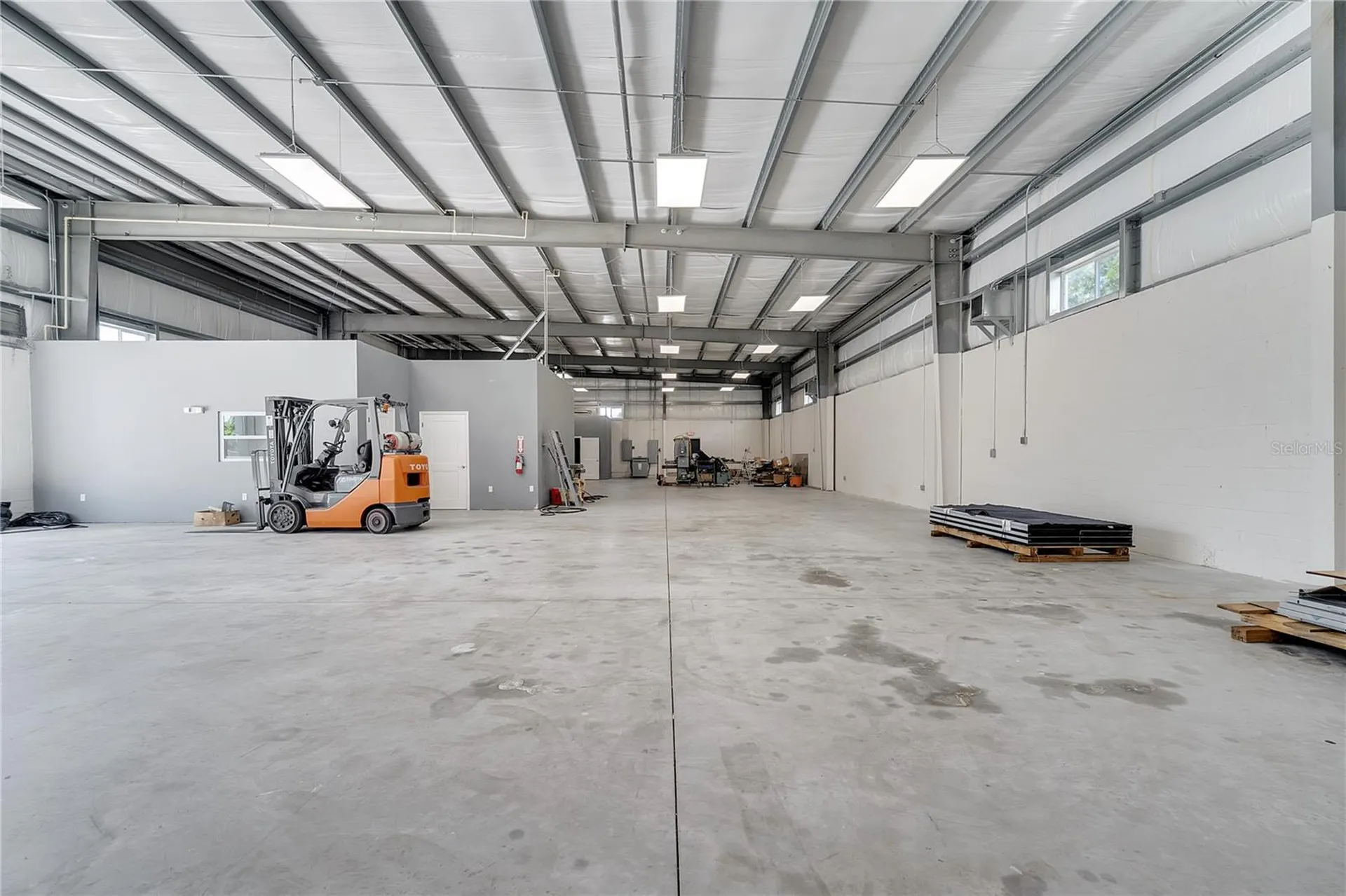 560 Barry Street Orlando FL 32808
