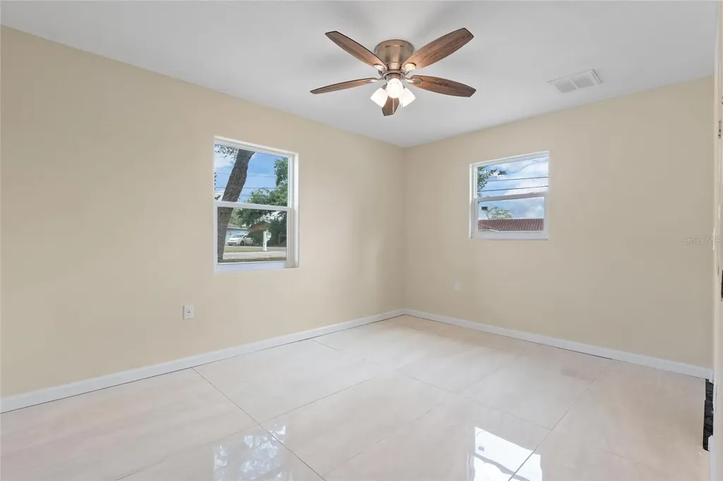 743 Bayshore Drive Tarpon Springs FL 34689