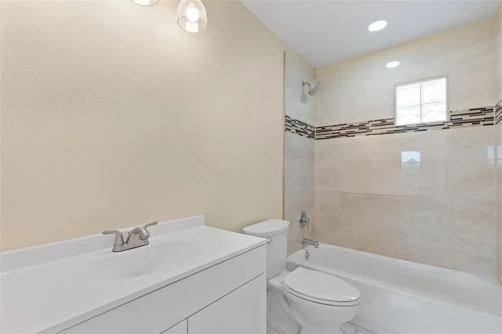 743 Bayshore Drive Tarpon Springs FL 34689