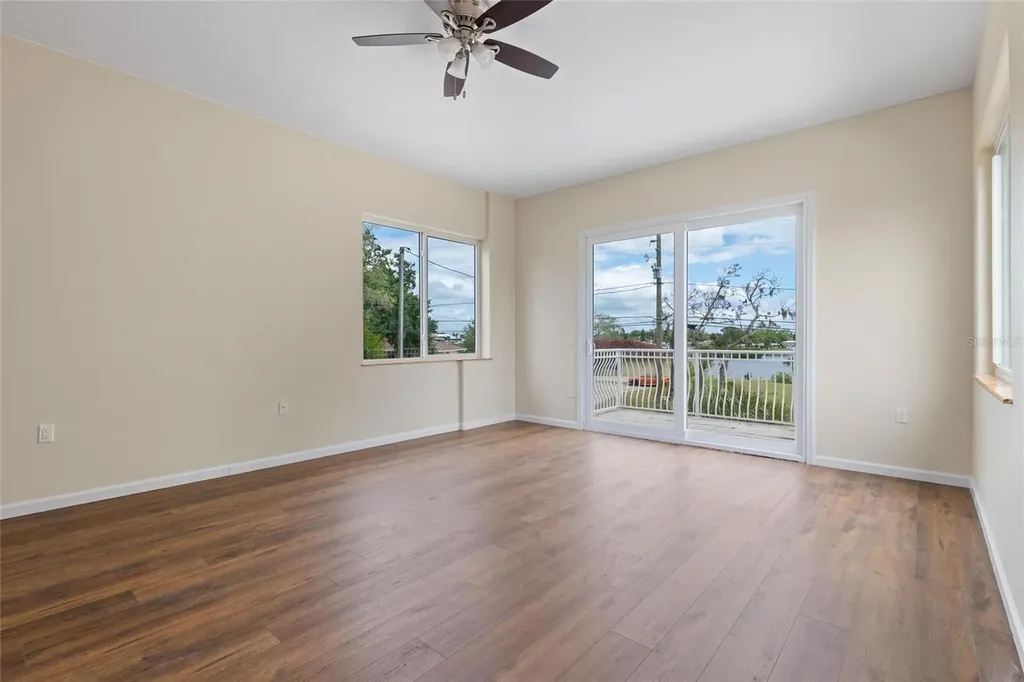 743 Bayshore Drive Tarpon Springs FL 34689