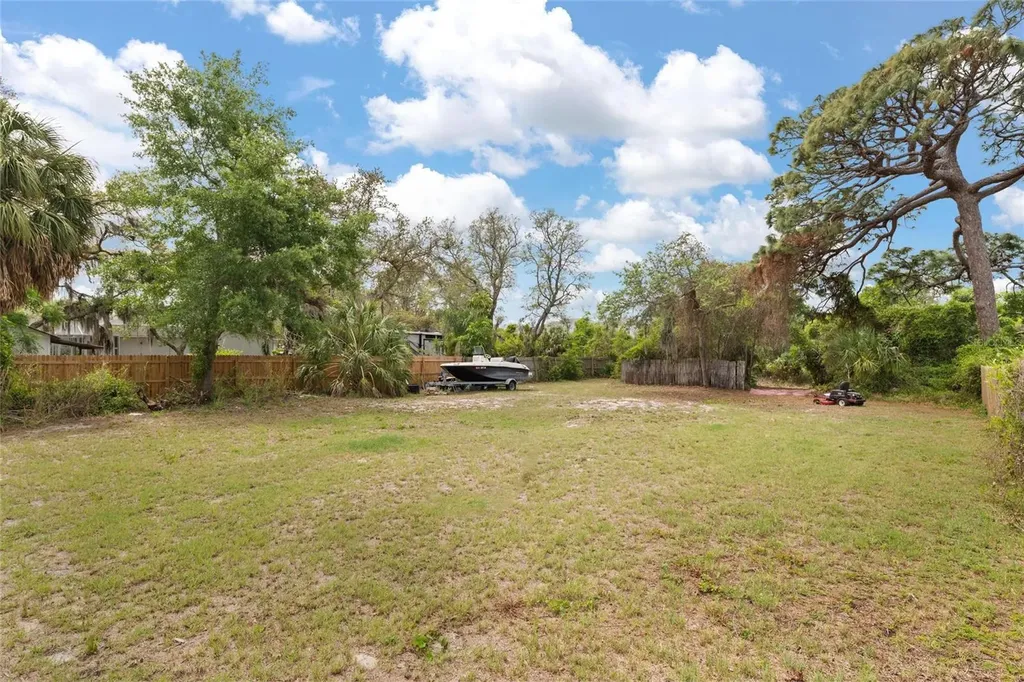 743 Bayshore Drive Tarpon Springs FL 34689