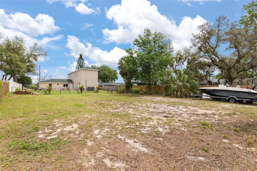 743 Bayshore Drive Tarpon Springs FL 34689