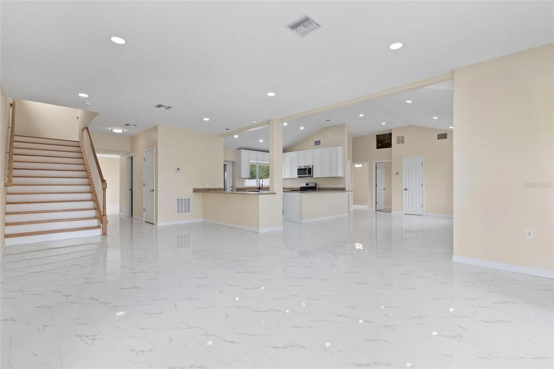 743 Bayshore Drive Tarpon Springs FL 34689