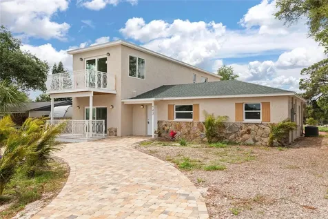 743 Bayshore Drive Tarpon Springs FL 34689