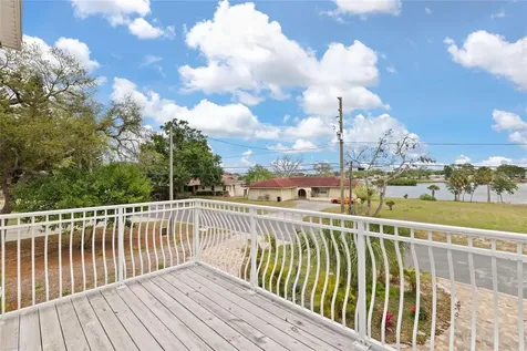 743 Bayshore Drive Tarpon Springs FL 34689