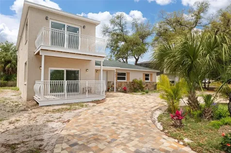 743 Bayshore Drive Tarpon Springs FL 34689