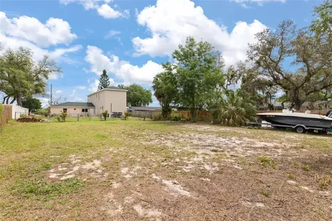 743 Bayshore Drive Tarpon Springs FL 34689