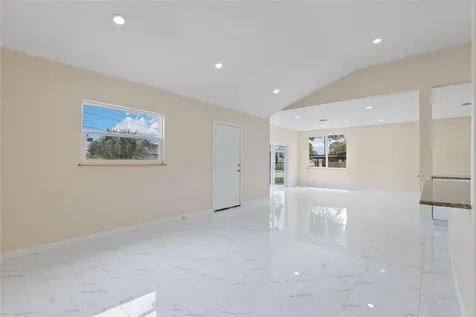 743 Bayshore Drive Tarpon Springs FL 34689