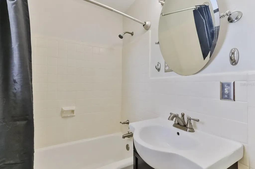 480 Carolyn Street New Smyrna Beach FL 32168
