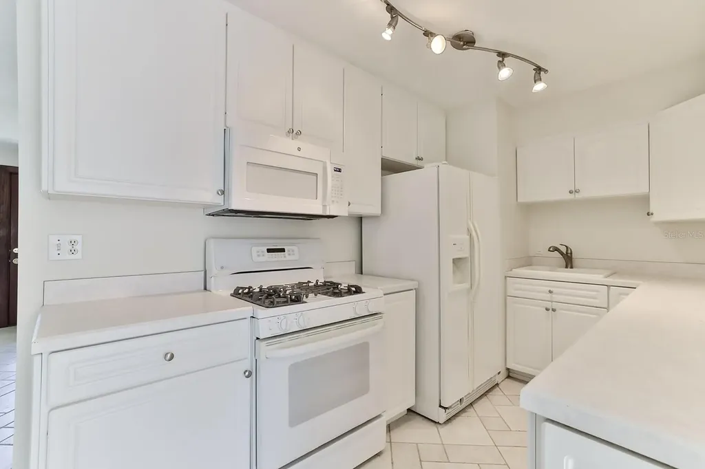 480 Carolyn Street New Smyrna Beach FL 32168