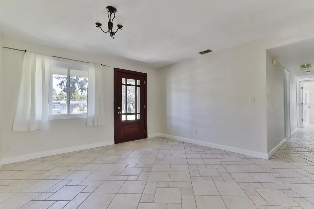 480 Carolyn Street New Smyrna Beach FL 32168