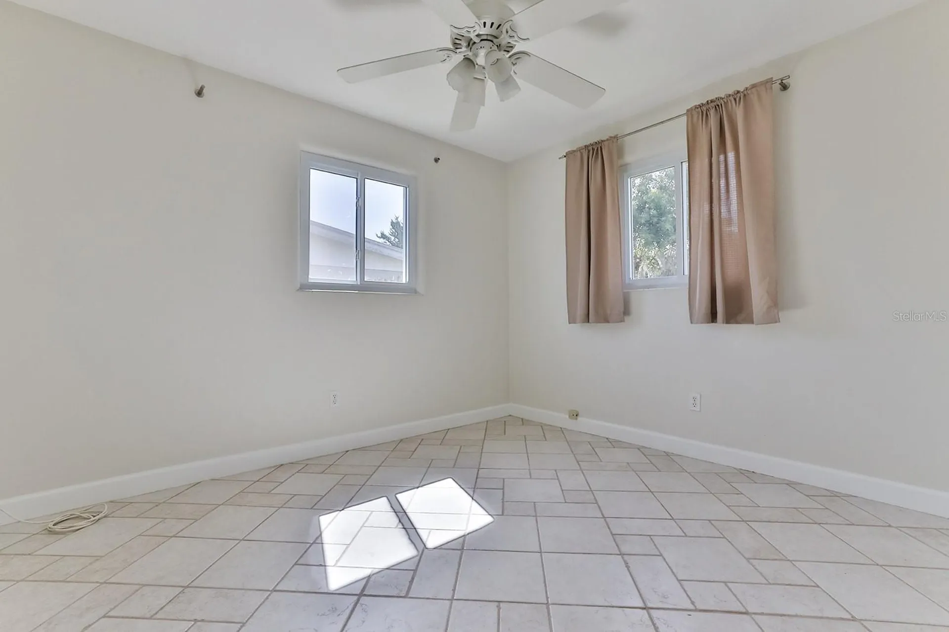480 Carolyn Street New Smyrna Beach FL 32168