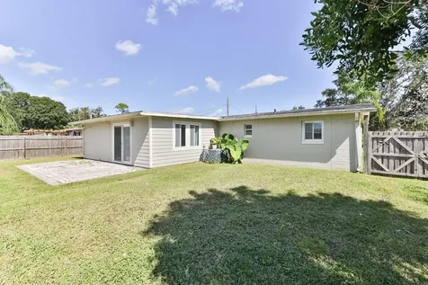 480 Carolyn Street New Smyrna Beach FL 32168