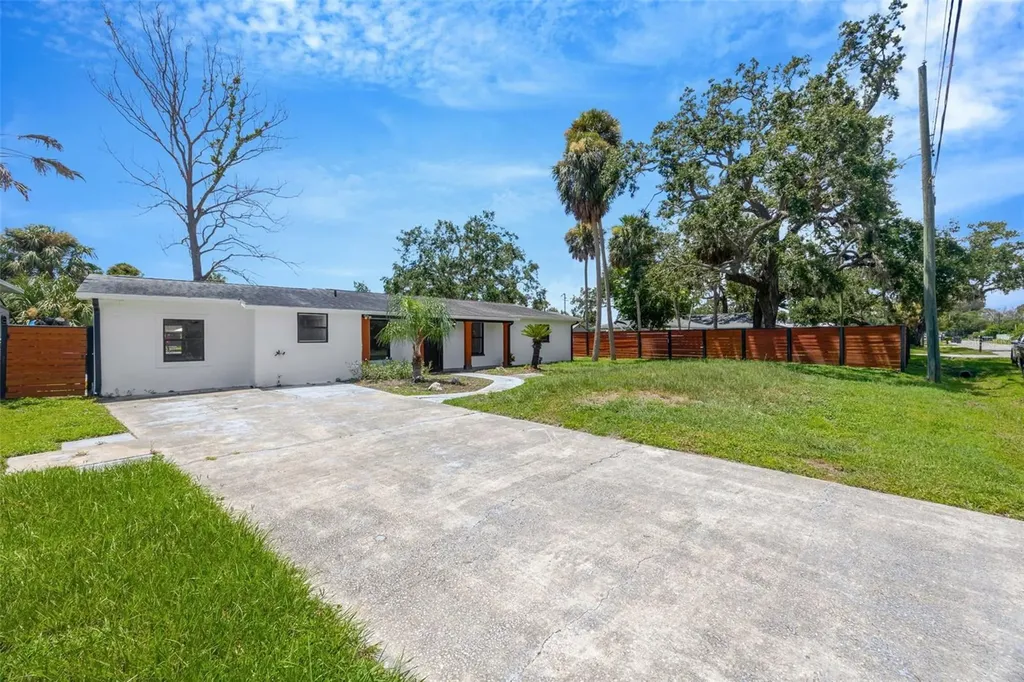 9935 River Drive Gibsonton FL 33534