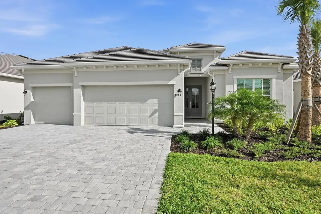 5543 Lightning Whelk Lane Bradenton FL 34211