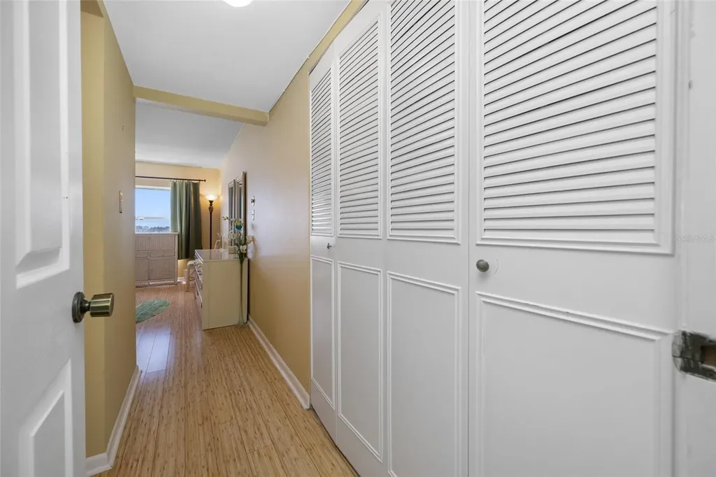 285 107th Avenue Treasure Island FL 33706
