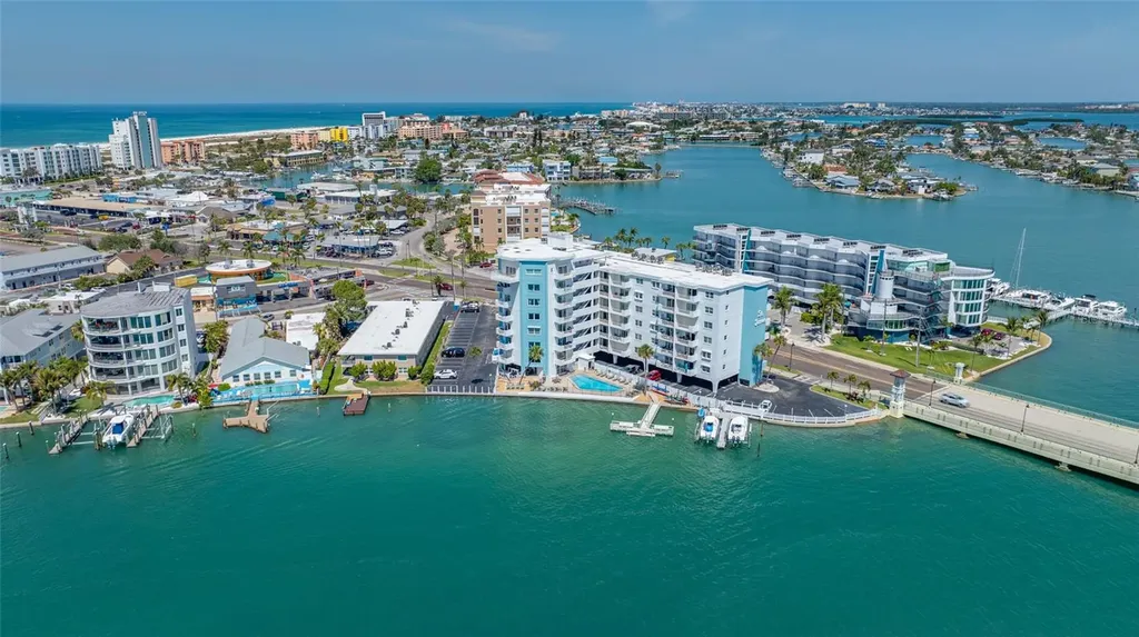 285 107th Avenue Treasure Island FL 33706