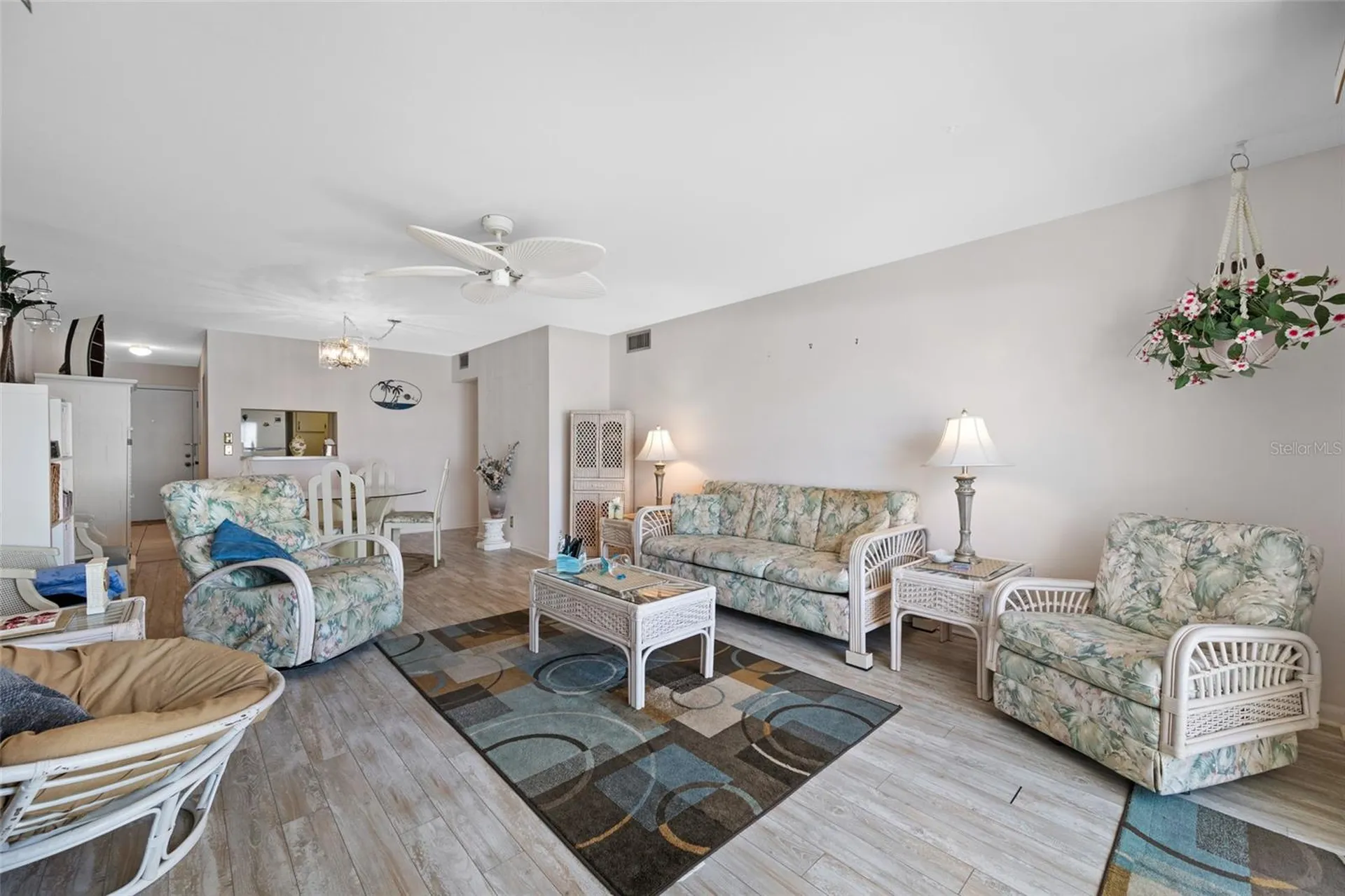285 107th Avenue Treasure Island FL 33706