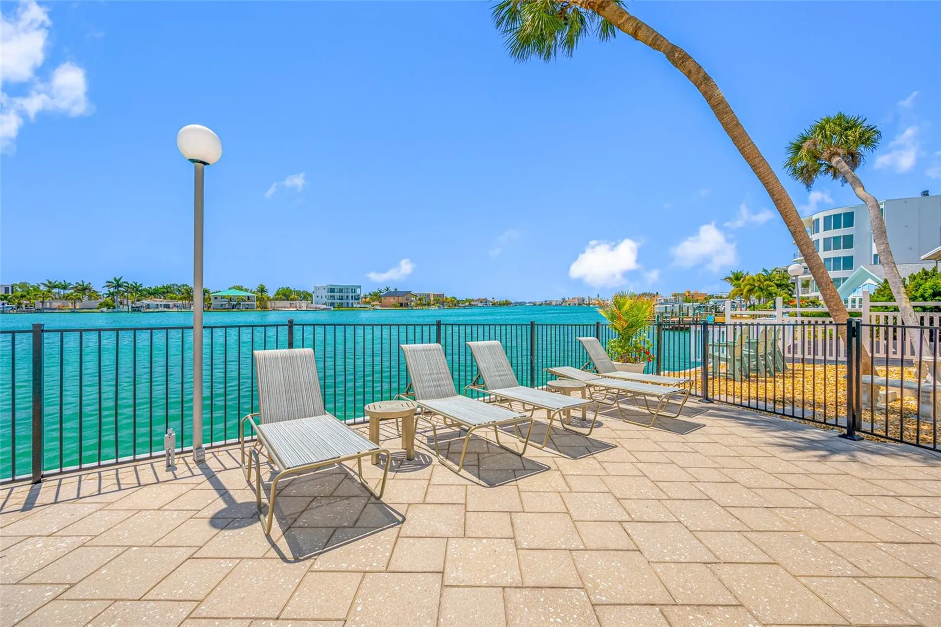 285 107th Avenue Treasure Island FL 33706