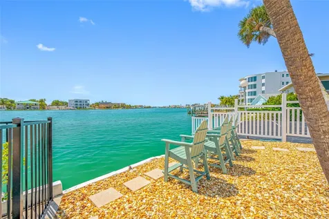 285 107th Avenue Treasure Island FL 33706