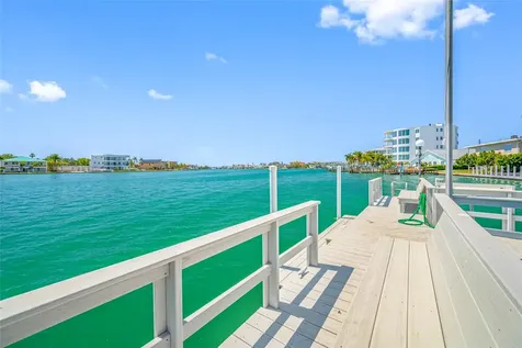 285 107th Avenue Treasure Island FL 33706