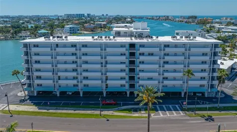 285 107th Avenue Treasure Island FL 33706