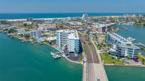 285 107th Avenue Treasure Island FL 33706