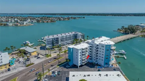 285 107th Avenue Treasure Island FL 33706