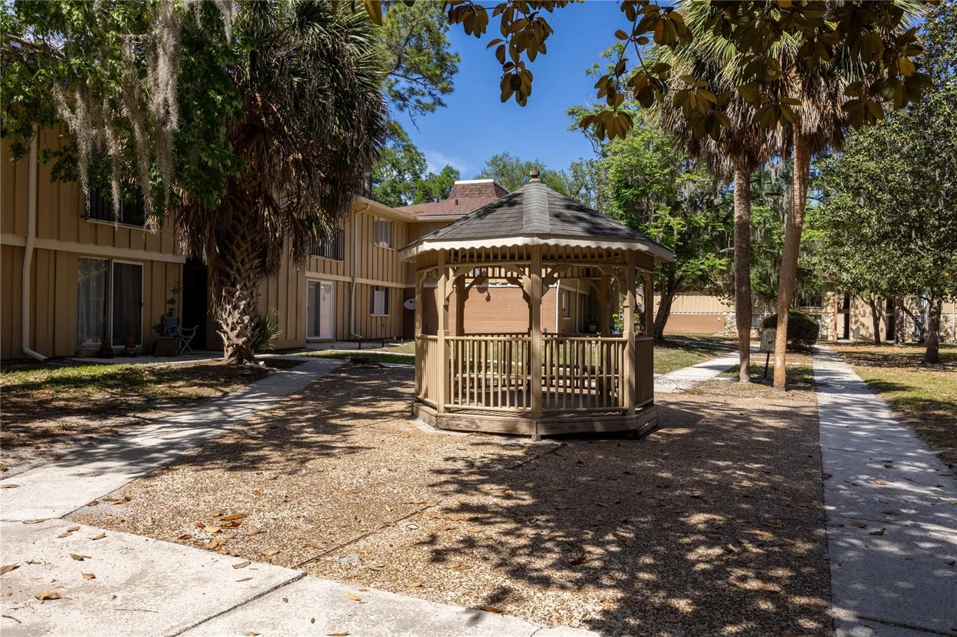 507 NW 39th Road Gainesville FL 32607