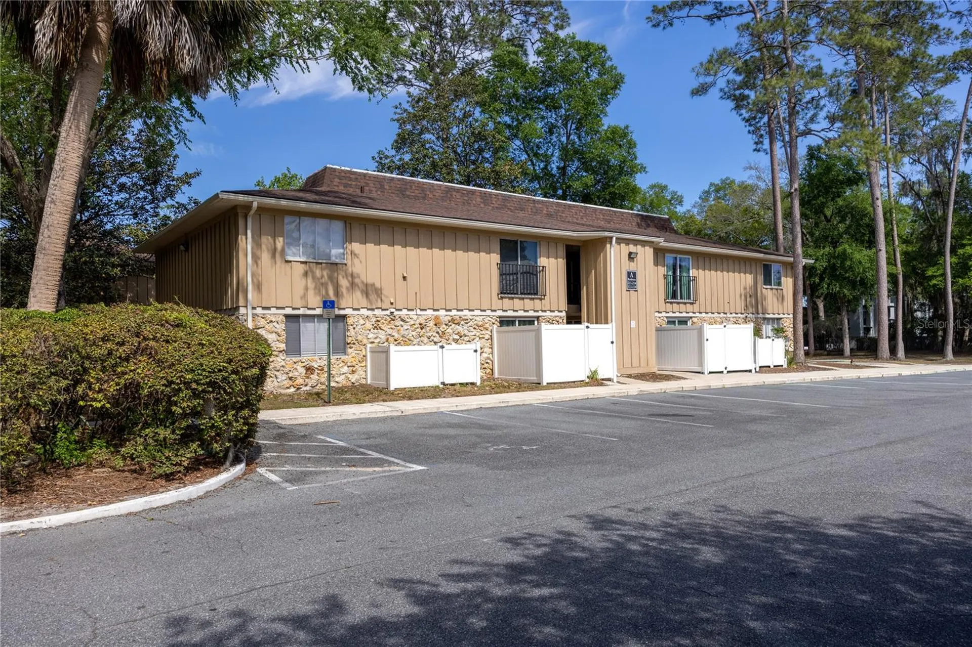 507 NW 39th Road Gainesville FL 32607