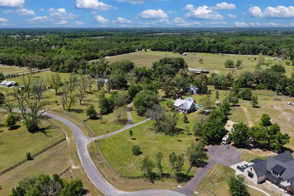 4821 SW 53rd Terrace Trenton FL 32693