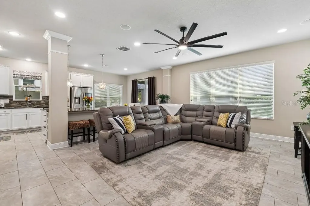 14304 Parkside Ridge Way Lithia FL 33547