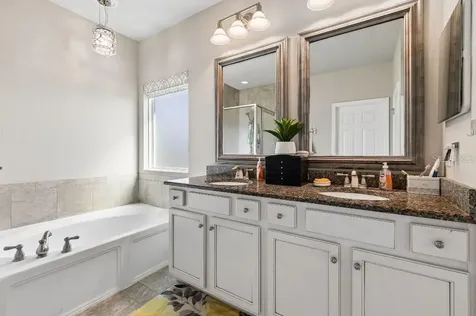 14304 Parkside Ridge Way Lithia FL 33547