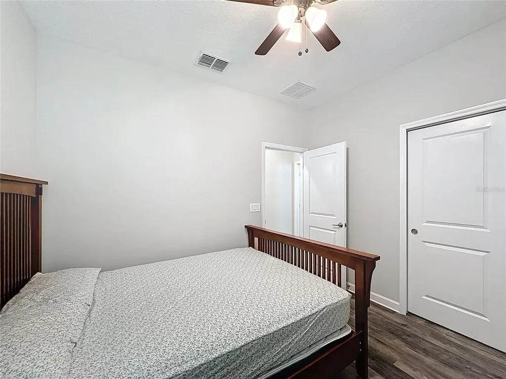 9633 Ivory Drive Ruskin FL 33573