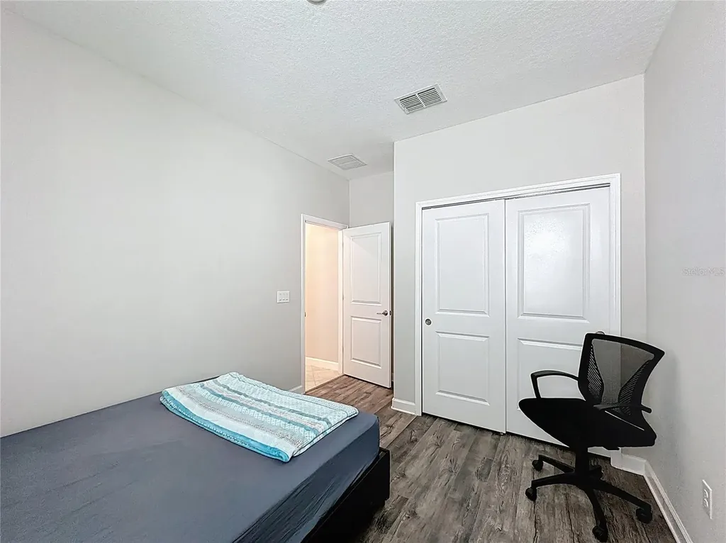 9633 Ivory Drive Ruskin FL 33573
