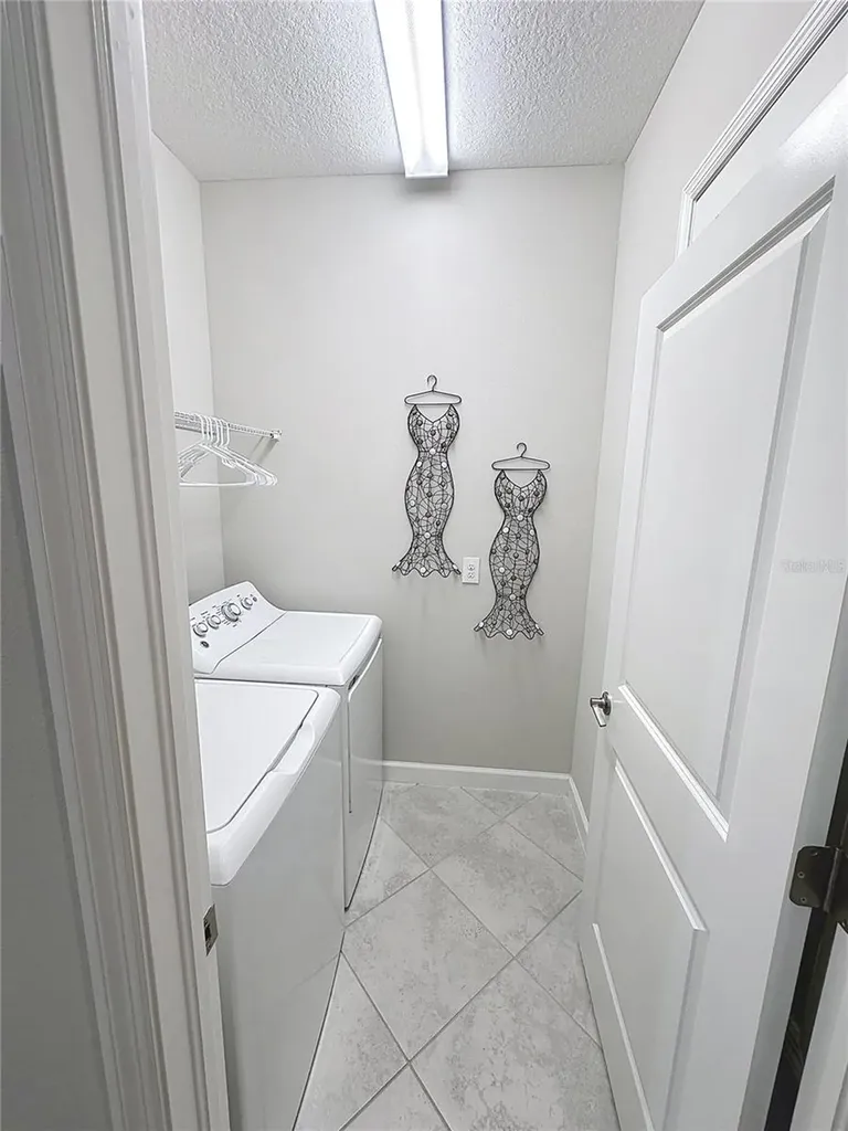 9633 Ivory Drive Ruskin FL 33573