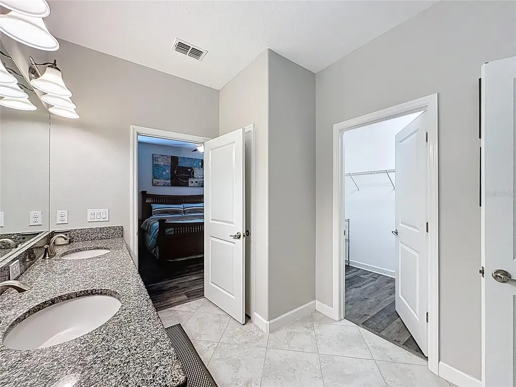 9633 Ivory Drive Ruskin FL 33573