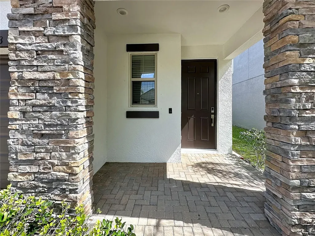 9633 Ivory Drive Ruskin FL 33573