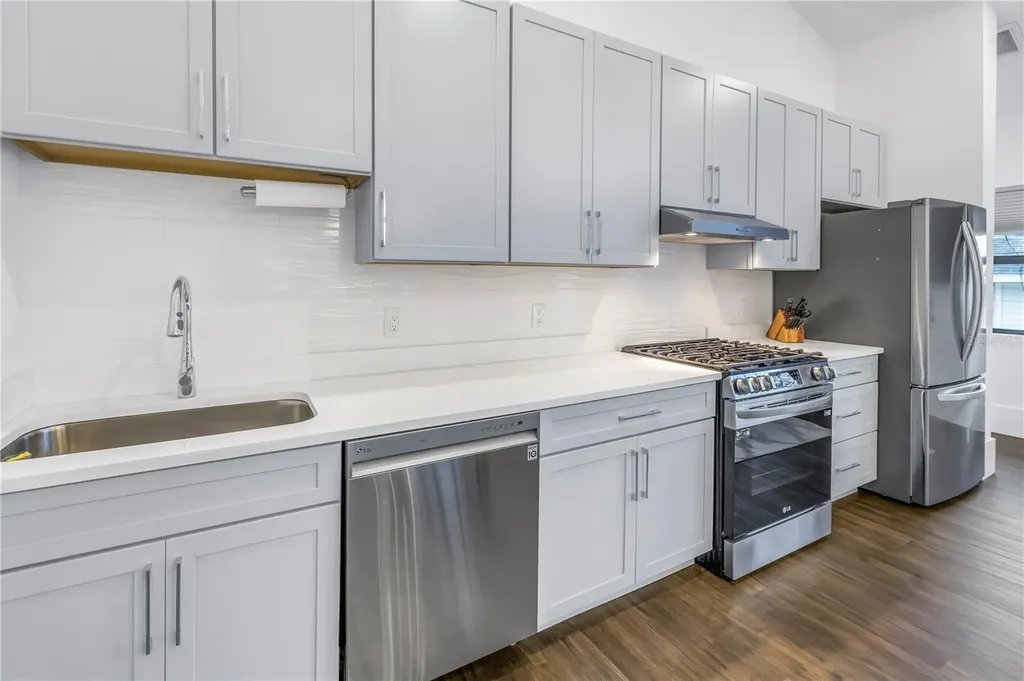 770 21st Avenue N St Petersburg FL 33704