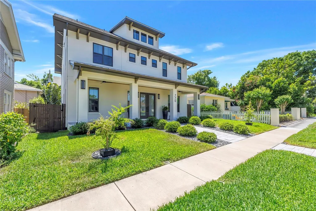770 21st Avenue N St Petersburg FL 33704