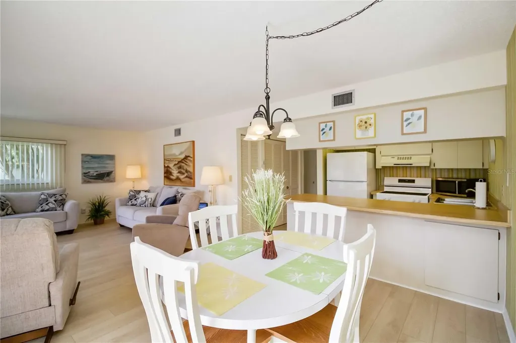 5476 Swift Road Sarasota FL 34231