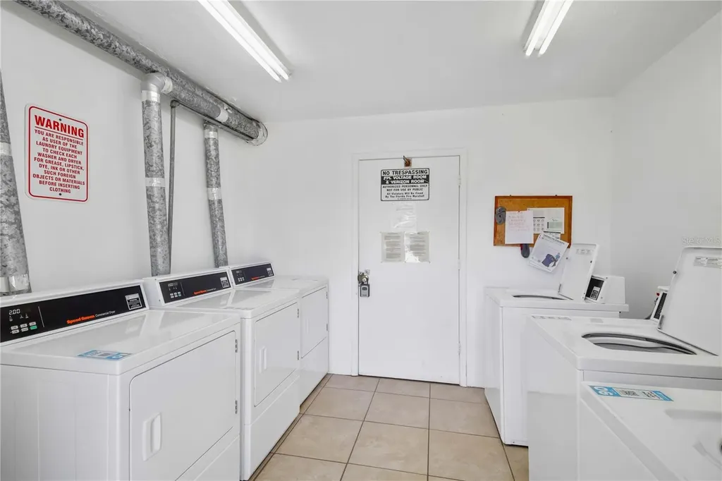 5476 Swift Road Sarasota FL 34231