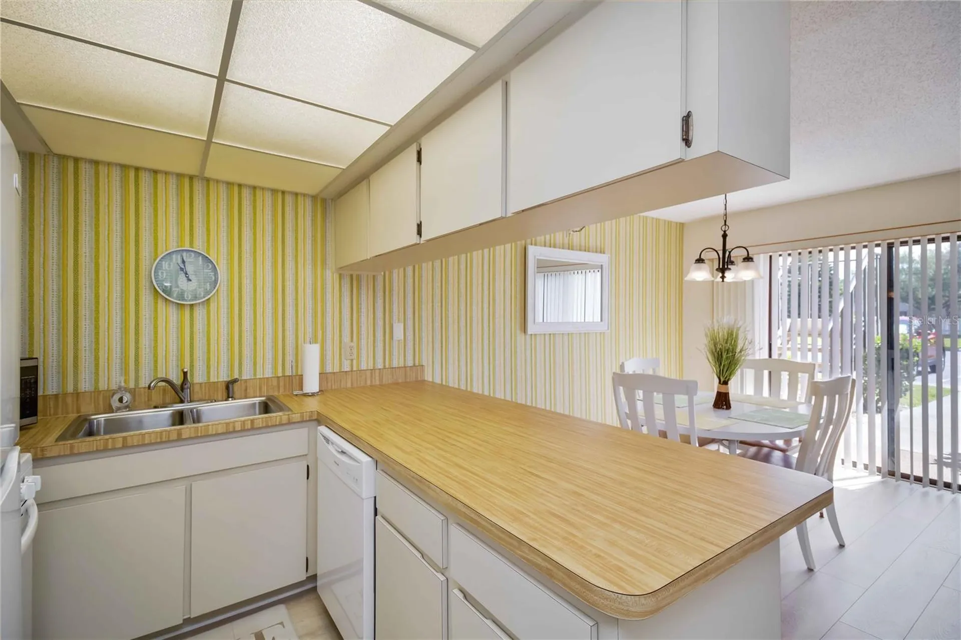 5476 Swift Road Sarasota FL 34231