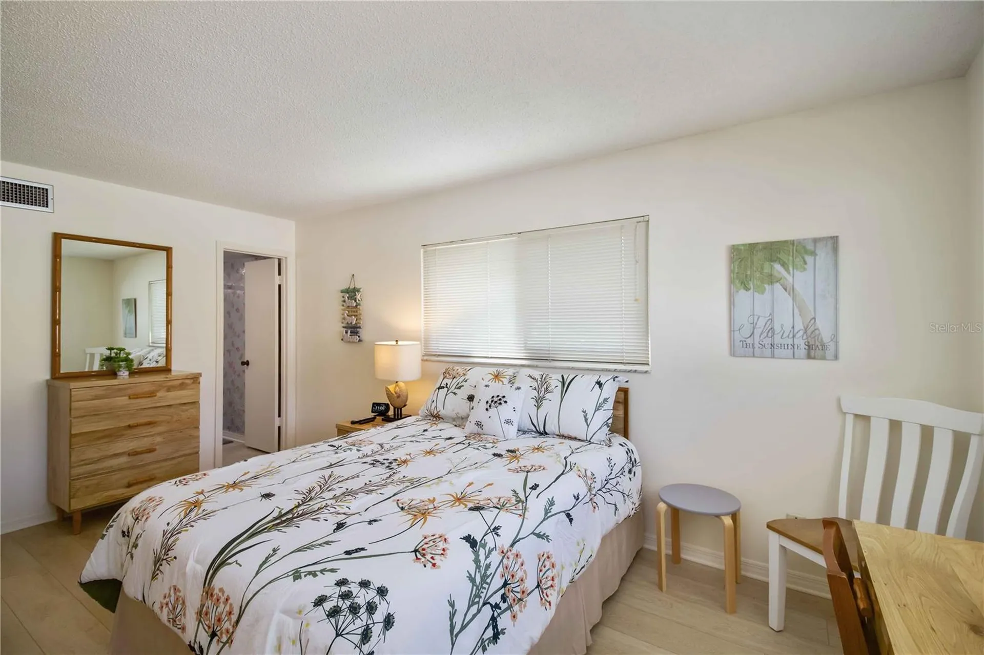 5476 Swift Road Sarasota FL 34231